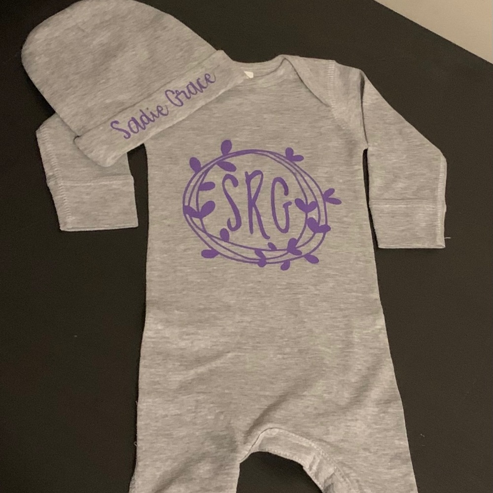 Personalized Baby Gifts - Romper, hat and blanket